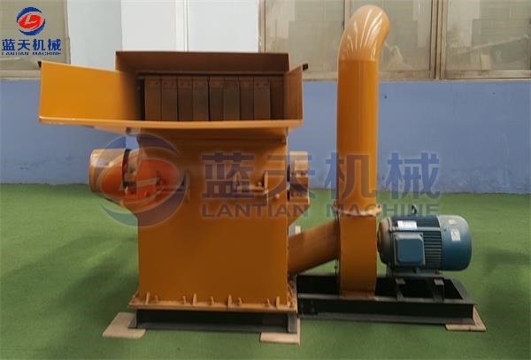 Wood Sawdust Crusher Machine